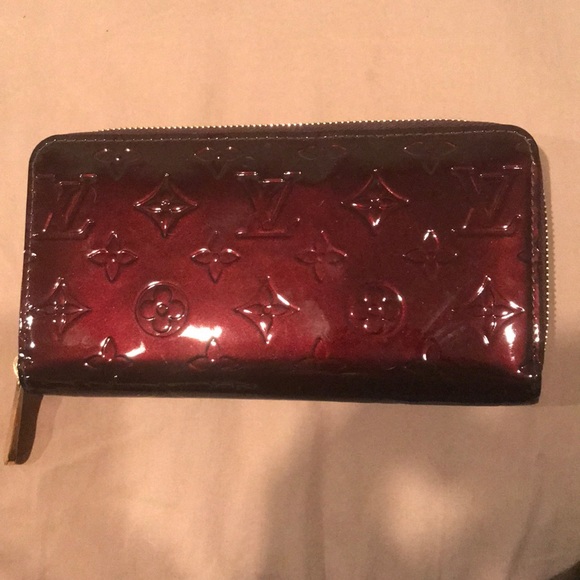 Lv patent leather wallet Clearance